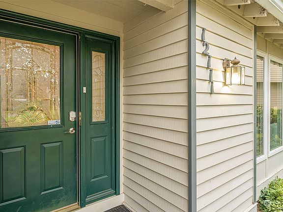 3rd image of 12111 SE 46th Court