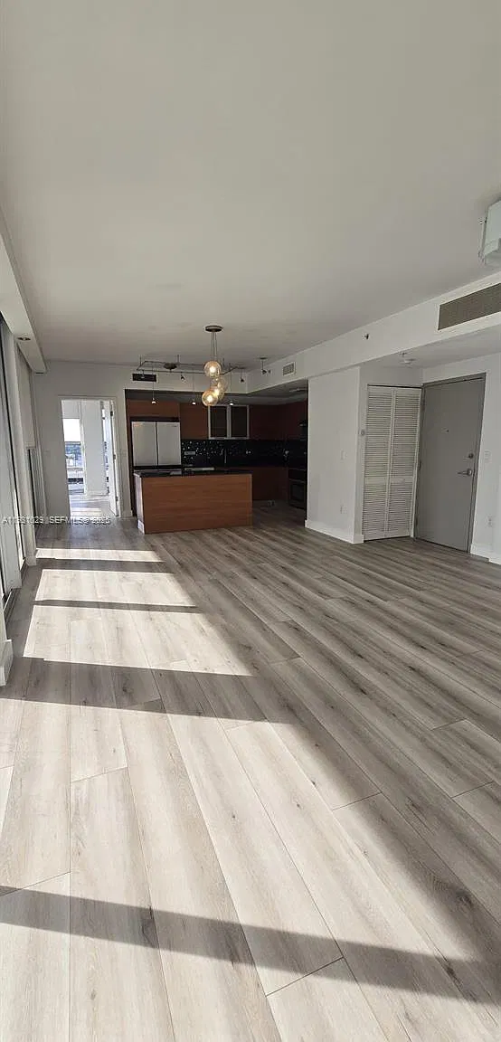 3451 NE 1st Ave — Photo 2