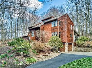 253 Zehner School Rd, Zelienople, PA 16063