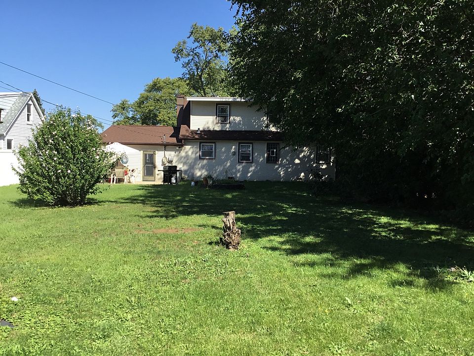 2nd image of 6731 106th St