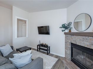 2552 Avenida Del Vista APT 204, Corona, CA 92882