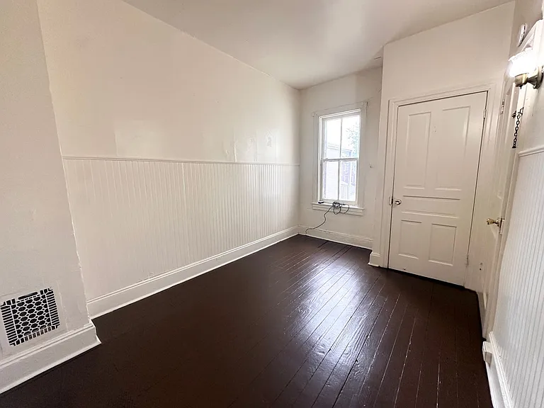 925 W College Ave — Photo 14