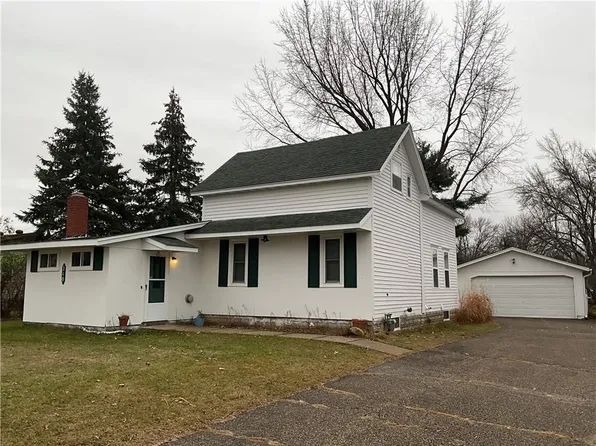 210 West Hawthorn Street, Strum, WI 54770