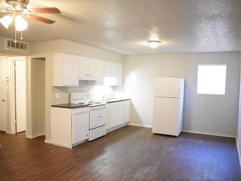 1st image of 1606 Elkhart Ave APT 43