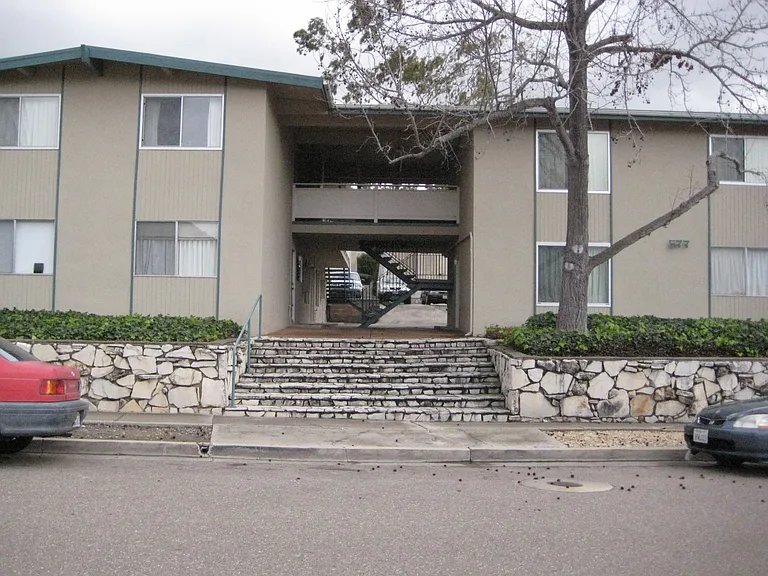 577 Couper Dr #5 — Photo 1