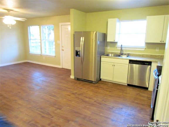 4th image of 1014 Avenue T