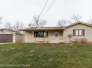 103 Walnut Dr, Newton, IA 50208