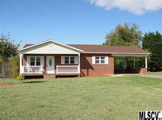 324 Bethlehem School Rd, Hickory, NC 28601