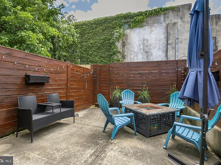 2441 Coral St — Photo 14