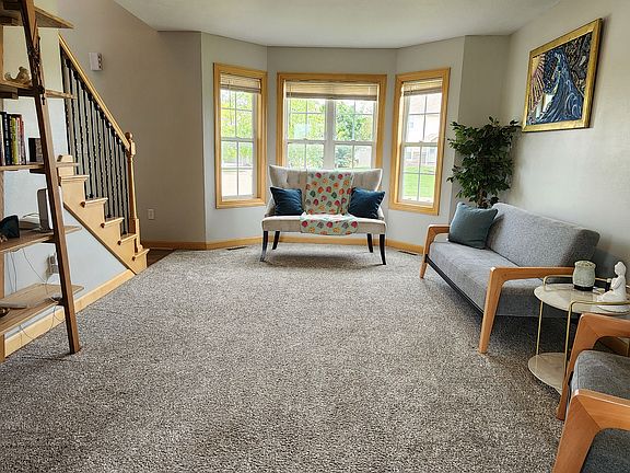 4th image of 3020 SW White Birch Dr