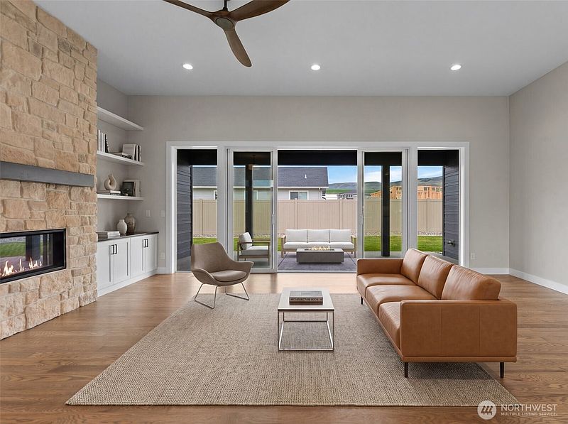 3rd image of 2244 Brinley Court