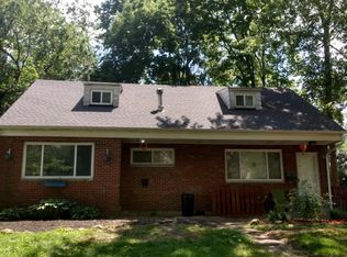 979 Parkway Dr, Grandview Heights, OH 43212