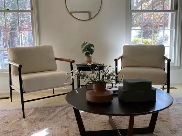 400 Highview Dr, Chapel Hill, NC 27517