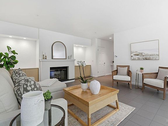 5th image of 111 Parkview Circle