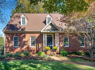 925 Ashley Glen Dr, Winston Salem, NC 27104