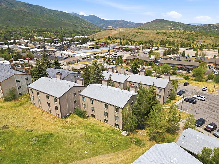 1650 Iron Horse Loop Rd #H5 — Photo 30