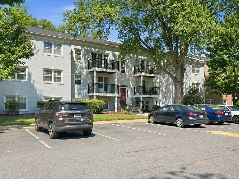 9453 Fairfax Blvd #104 — Photo 2