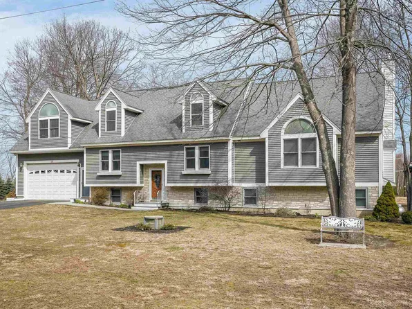 12 Cummings Drive, Litchfield, NH 03052
