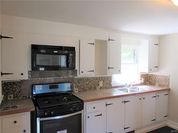 4th image of 306 Mountainview Ave