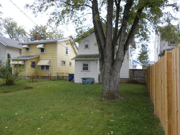 2nd image of 745 S Richardson Ave