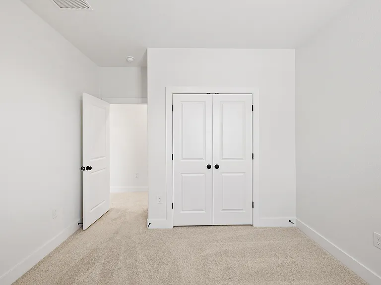 1608 Kit Cir — Photo 19