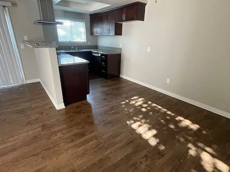 7042 Fenway Dr — Photo 13