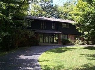 3204 Sulgrave Rd, Beachwood, OH 44122