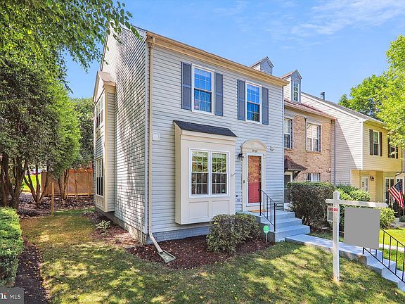 2nd image of 12100 Island View Cir