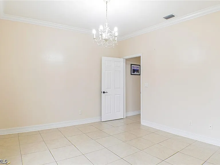 160 Lady Palm Dr — Photo 6