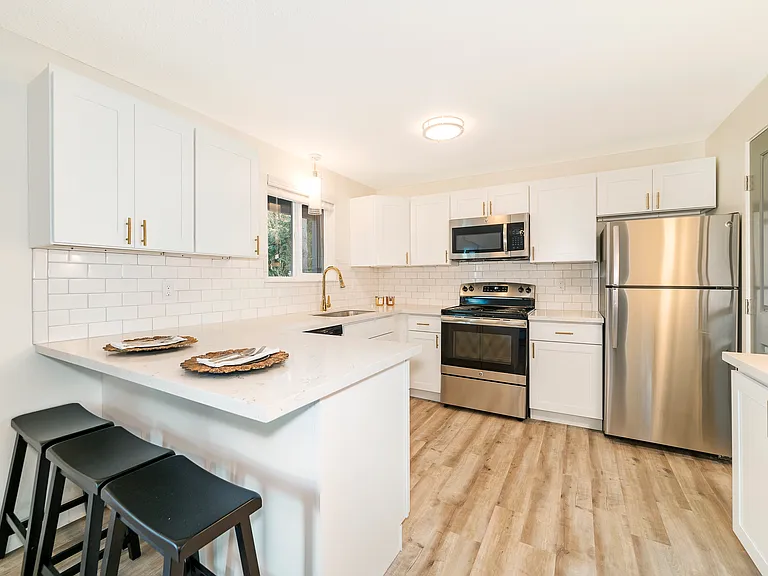 Redondo Ridge Townhomes — Photo 7