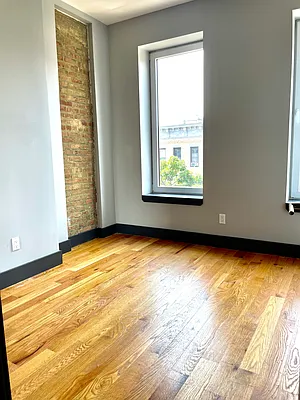 Rented by Spire Group | media 10