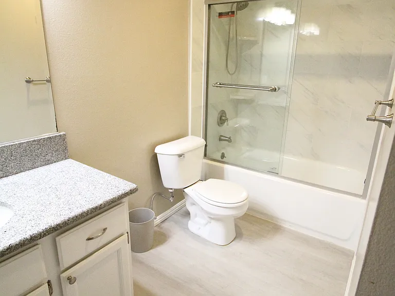 10960 Ashton Ave — Photo 9