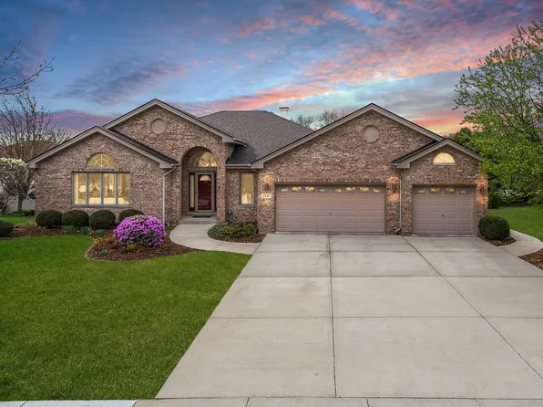 2321 Kerry Ln, Darien, IL 60561