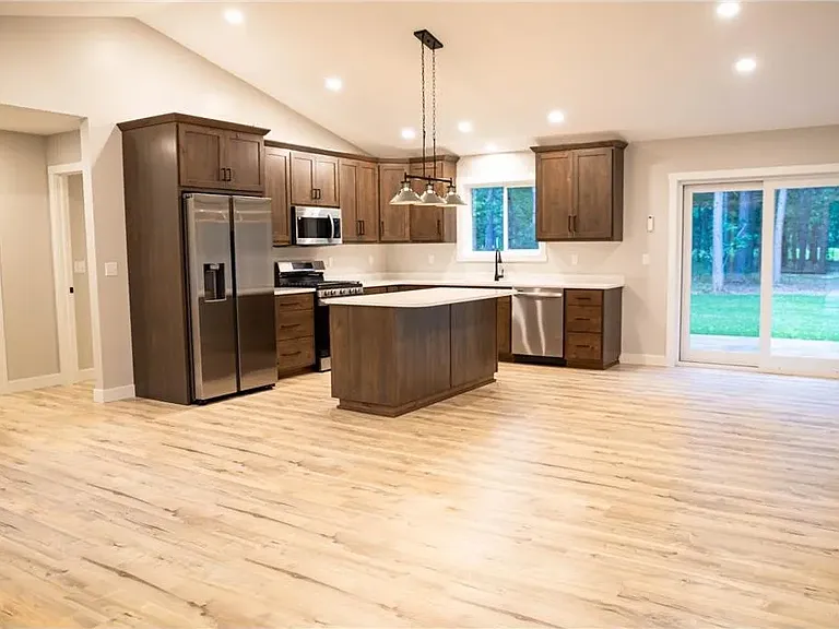 15518 Explorer Cir — Photo 10