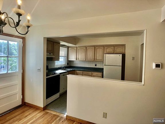 4th image of 24 Avenue C