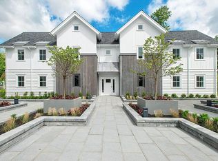 4 Morningside Dr N APT 102, Westport, CT 06880