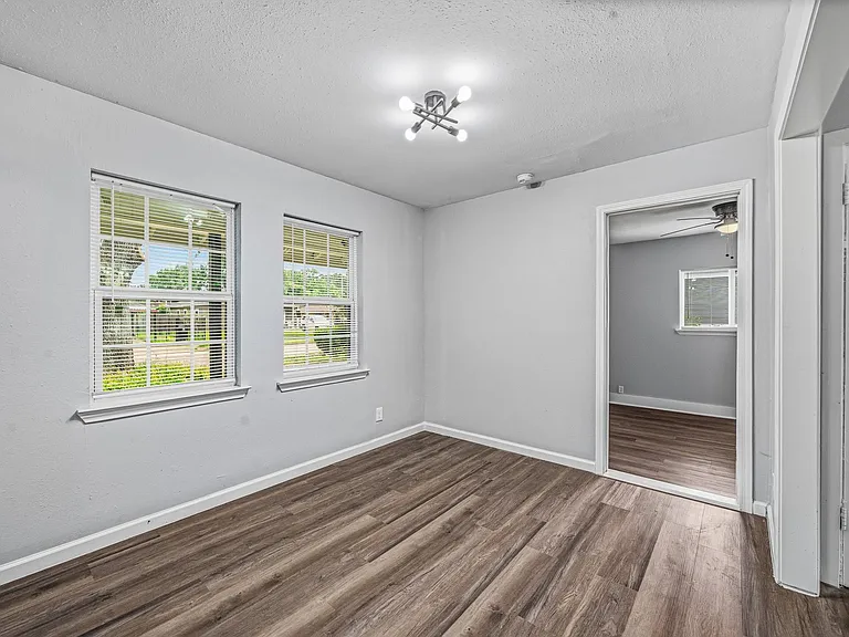 5859 Flamingo Dr — Photo 7