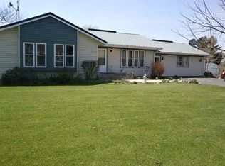 16198 7th St, Pecatonica, IL 61063