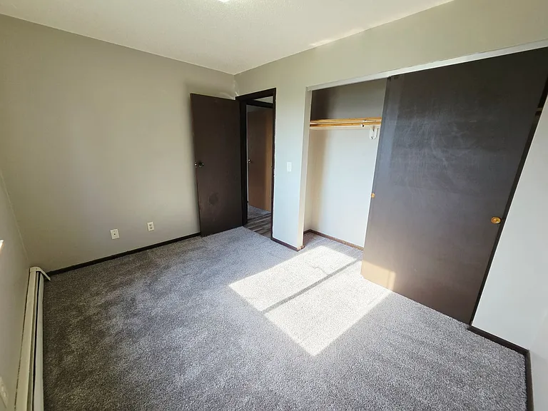 3010 E Rosser Ave — Photo 7