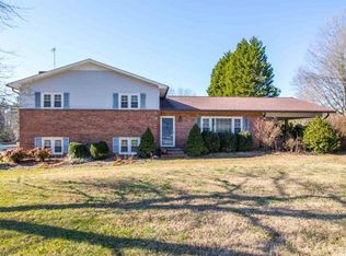 2157 Little John Trl, Newton, NC 28658