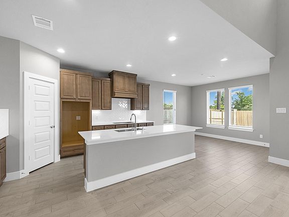 3rd image of 23307 Persimmon Creek Ln