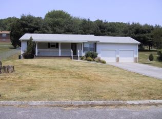 1731 Pembrook Dr, Morristown, TN 37813