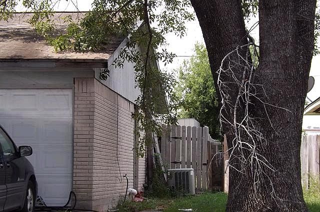 2nd image of 707 Rockbrook Dr
