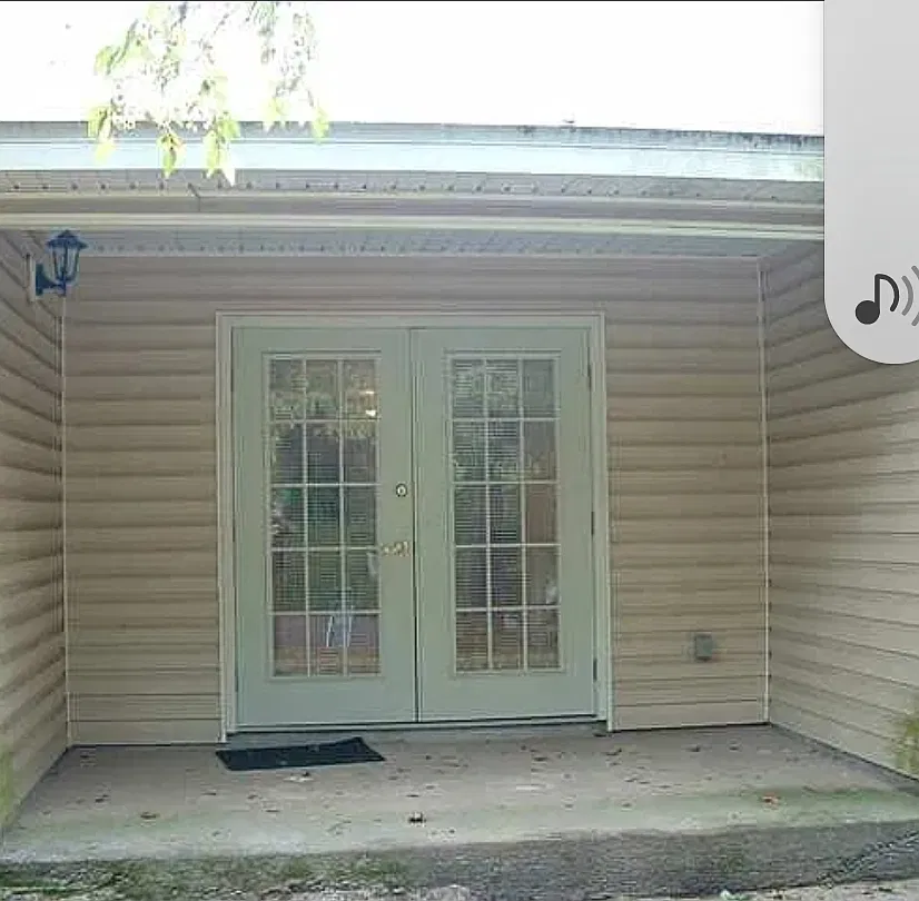 3 bed, 2354 sqft, $700 — Photo 4