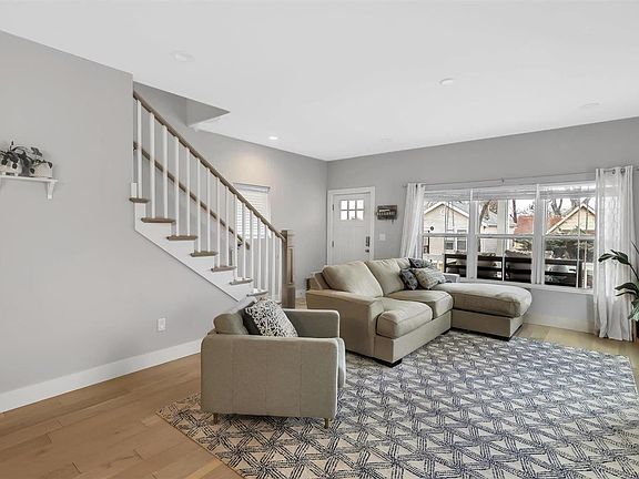 4th image of 6909 Wise Ave