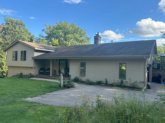 2nd image of 2604 N Emerald Grove Rd