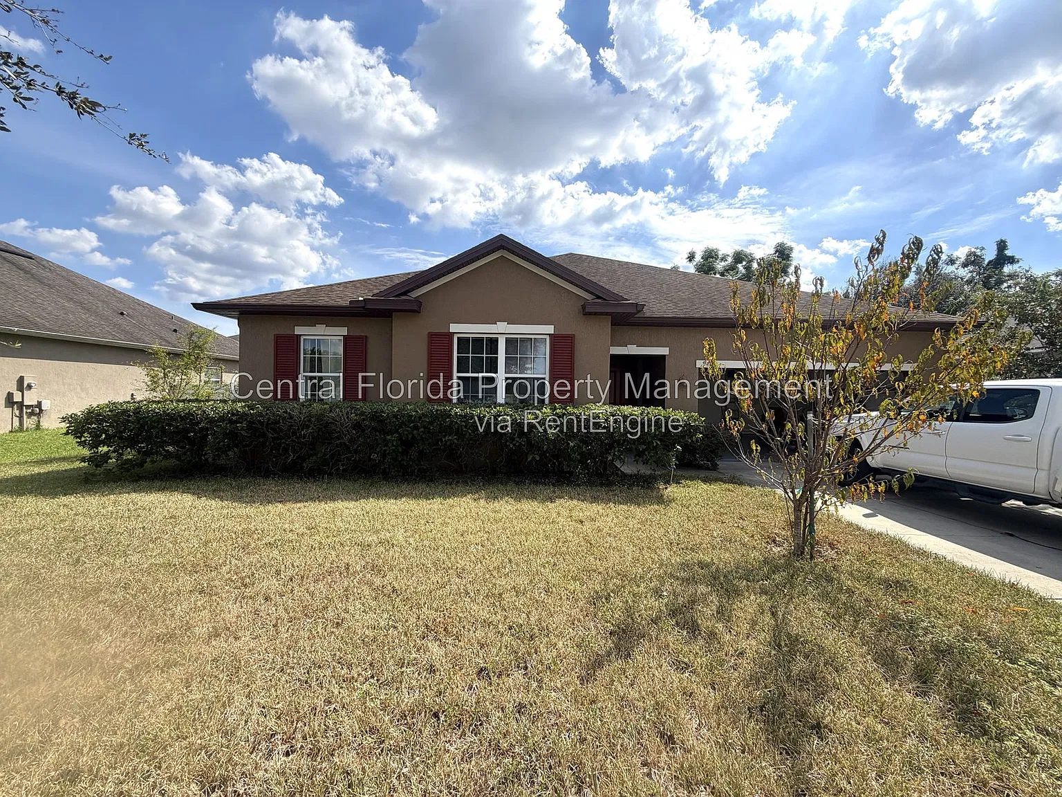 3 bed, 2.5 bath, 2319 sqft, $2,549 — Photo 1