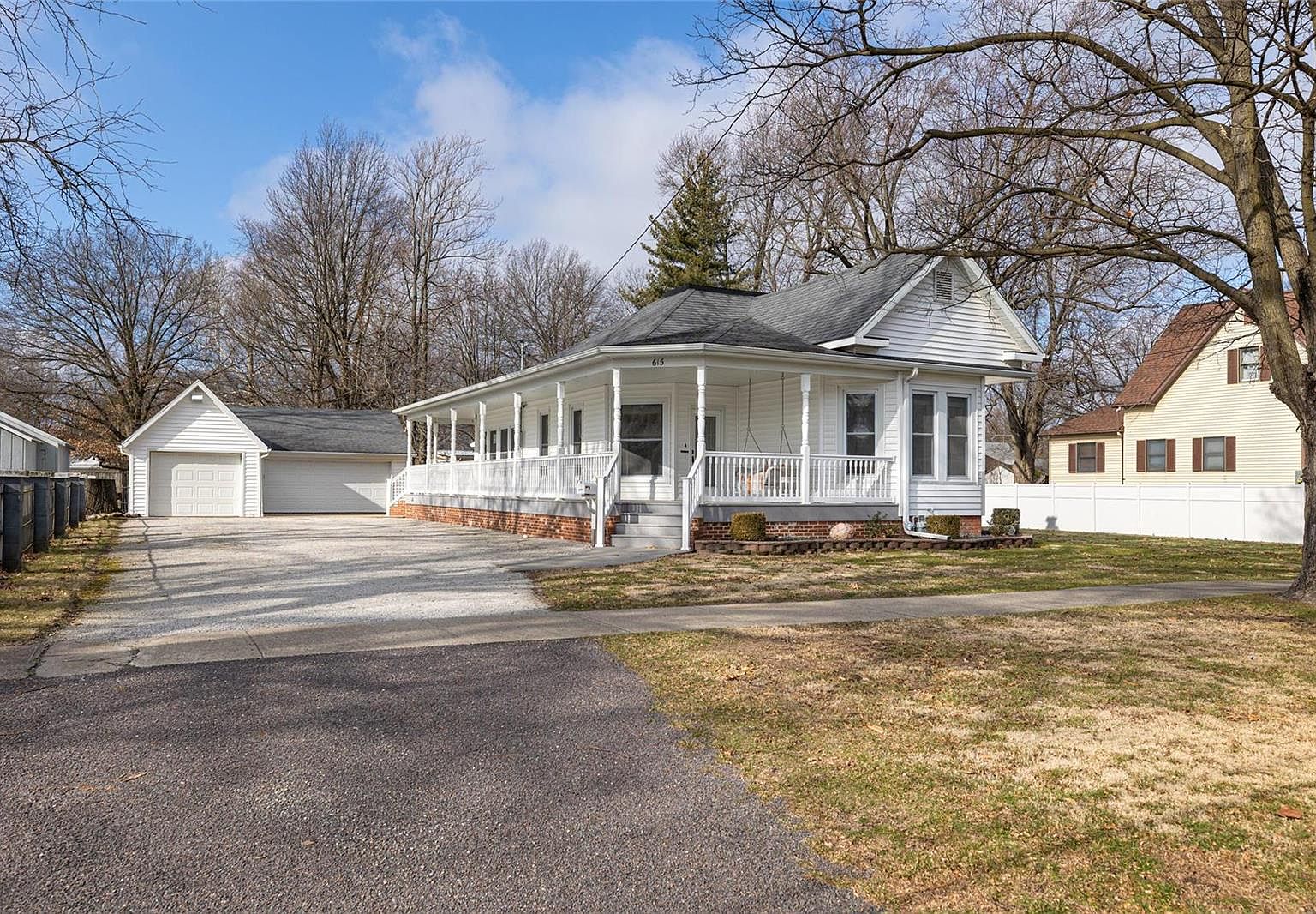 615 N Illinois Ave, Litchfield, IL 62056 Zillow