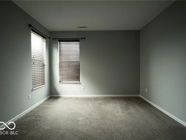 15665 Eastpark Dr — Photo 30