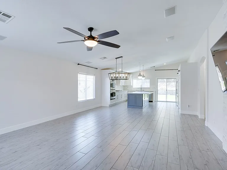 1088 Snow Roof Ave — Photo 8
